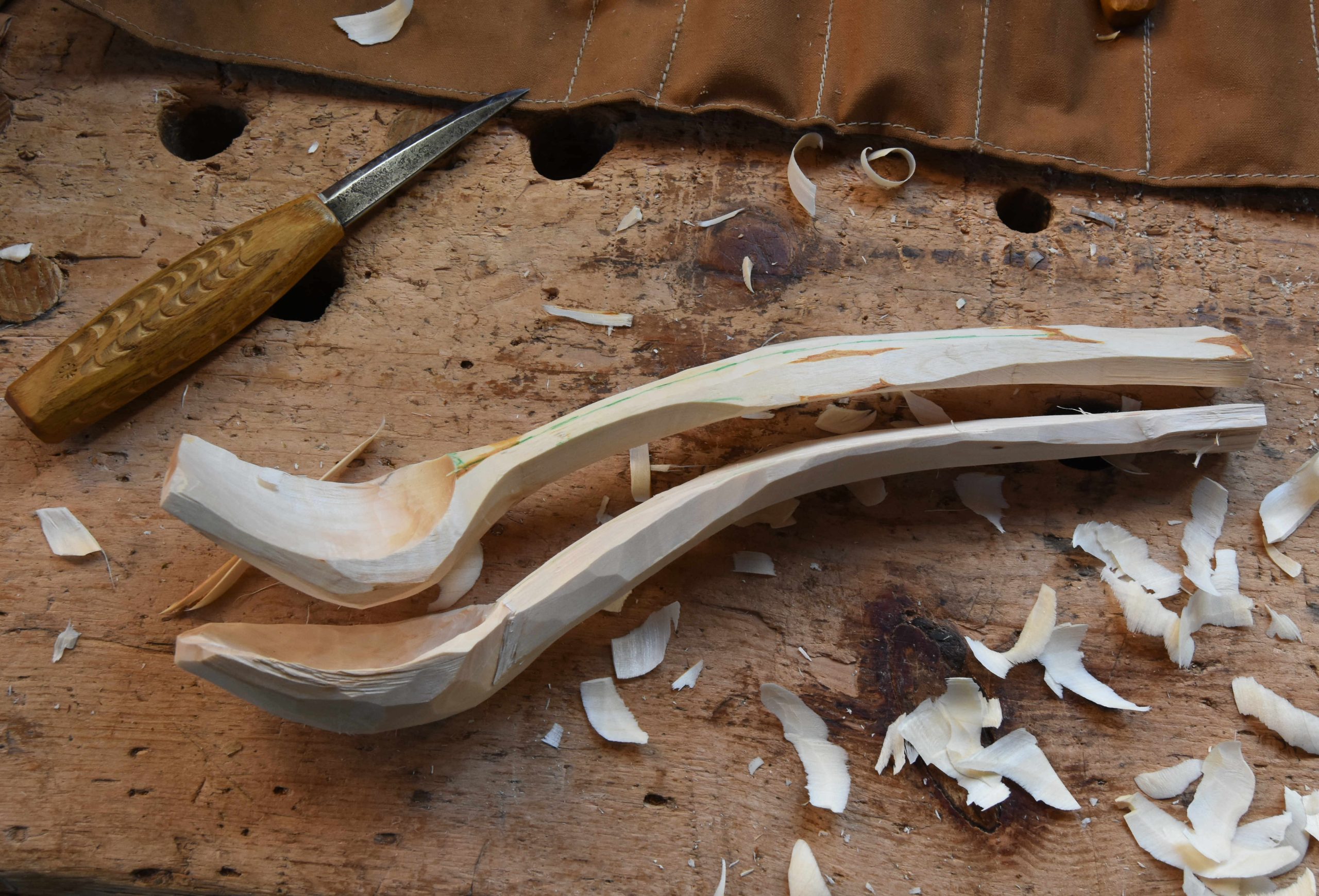 How to Carve Useful Tools From Wood in the Wild